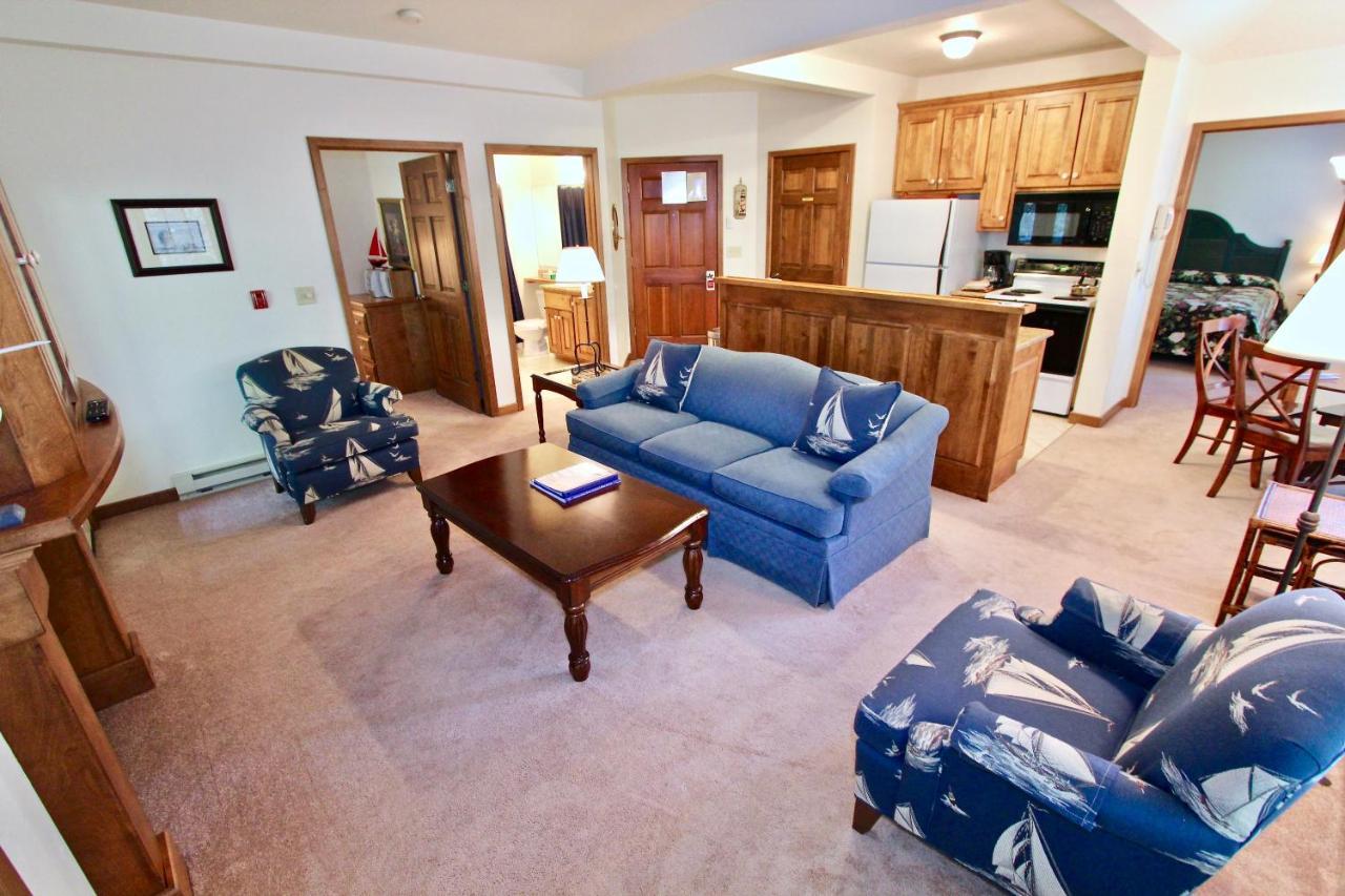 Baileys Harbor Yacht Club Resort Экстерьер фото
