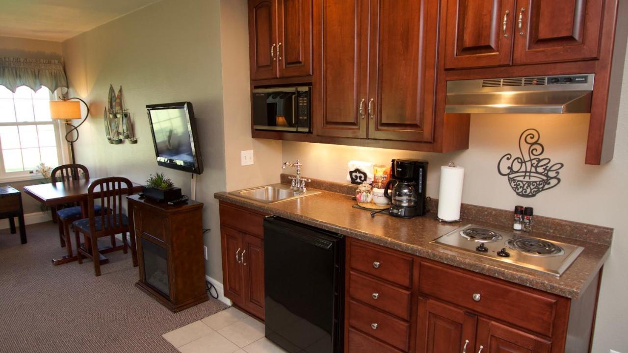 Baileys Harbor Yacht Club Resort Экстерьер фото