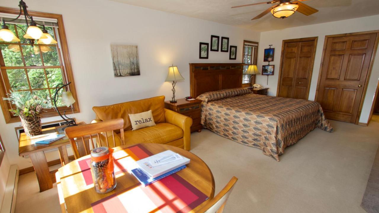 Baileys Harbor Yacht Club Resort Экстерьер фото