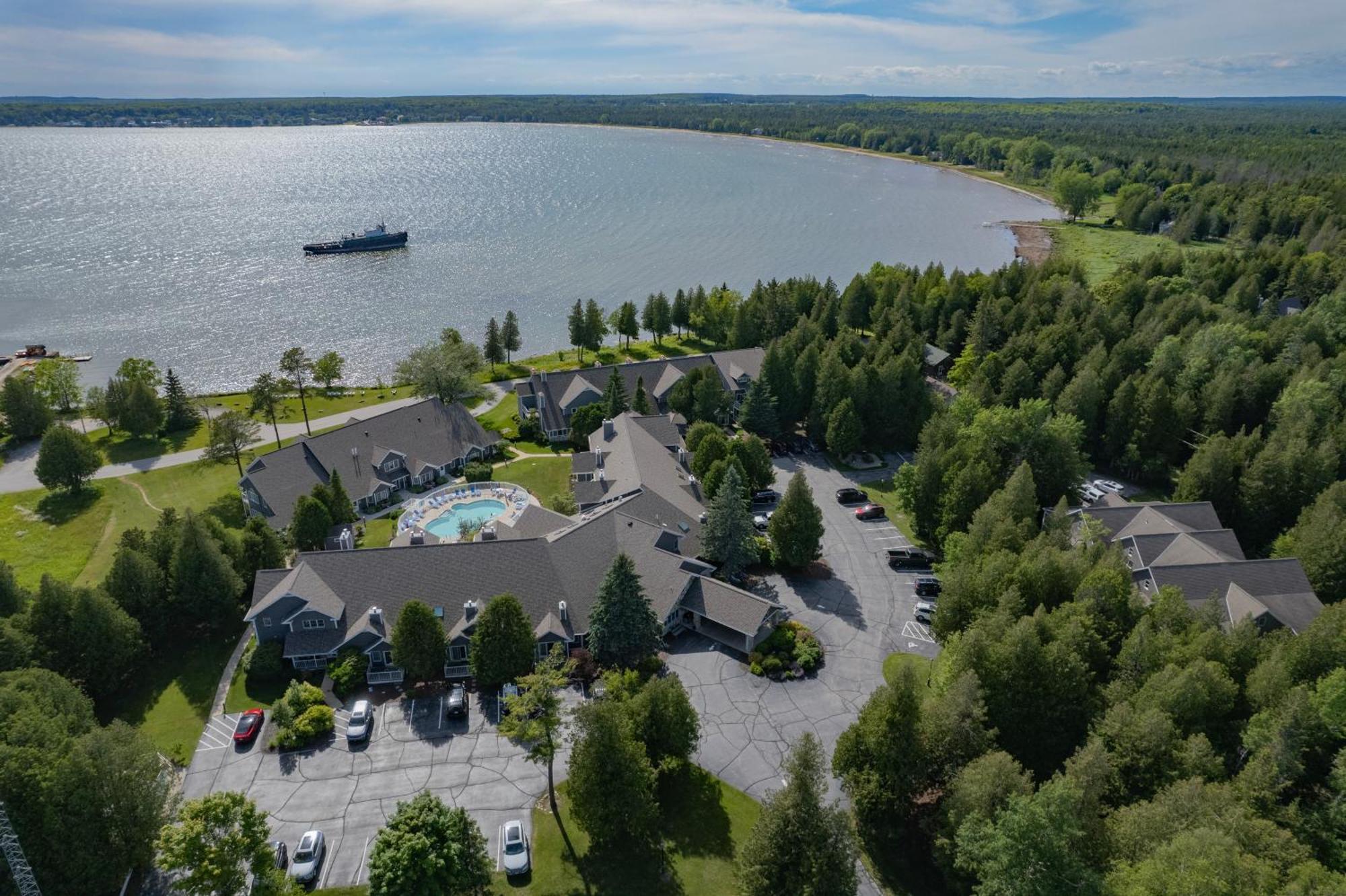 Baileys Harbor Yacht Club Resort Экстерьер фото